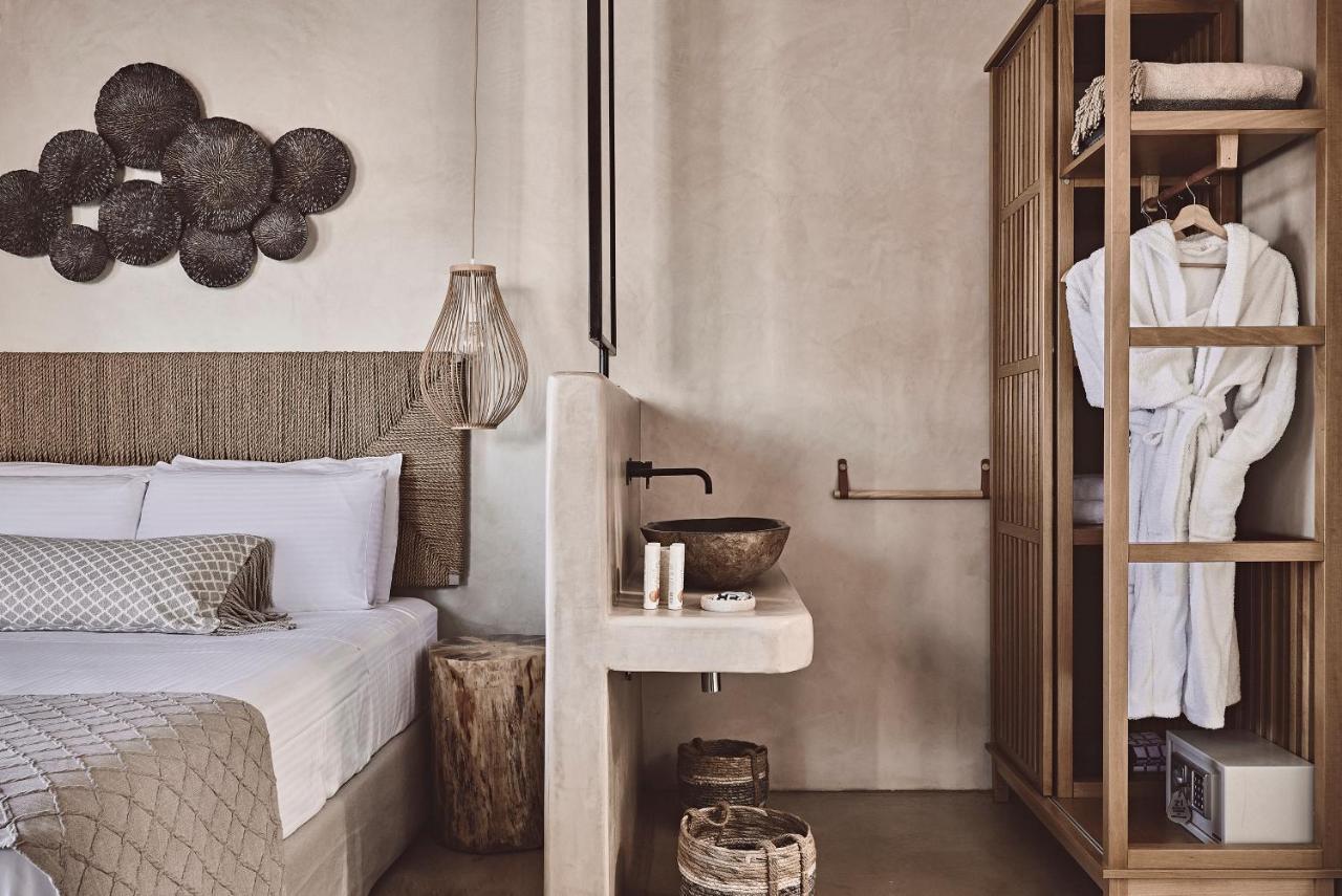 Noon Beyond Accommodation Pollonia Ngoại thất bức ảnh